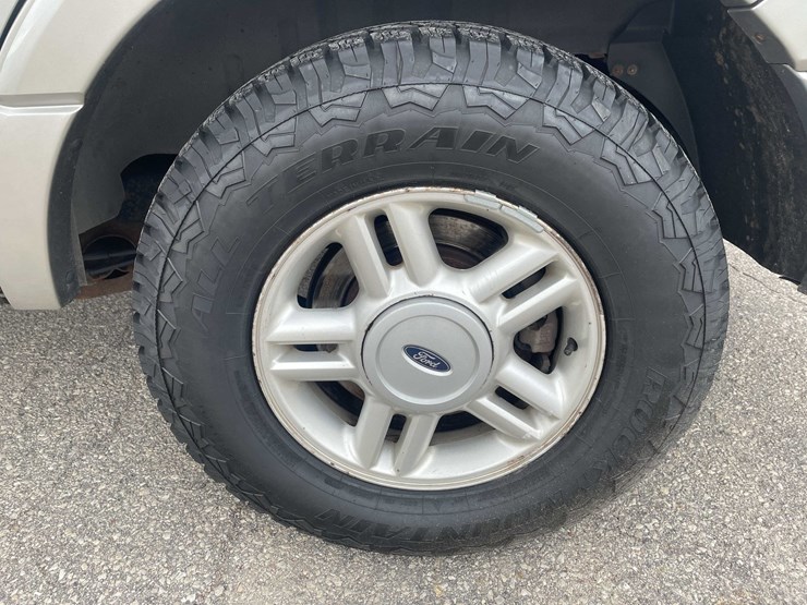 2008-ford-expedition-xlt-image-20
