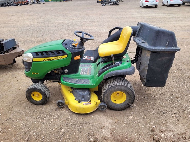 john-deere-d140-image-9