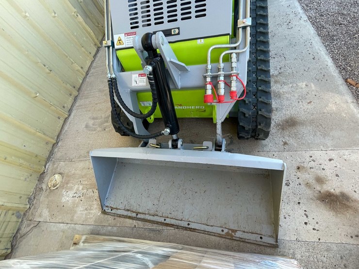 #251-•-mini-skid-steer-image-15