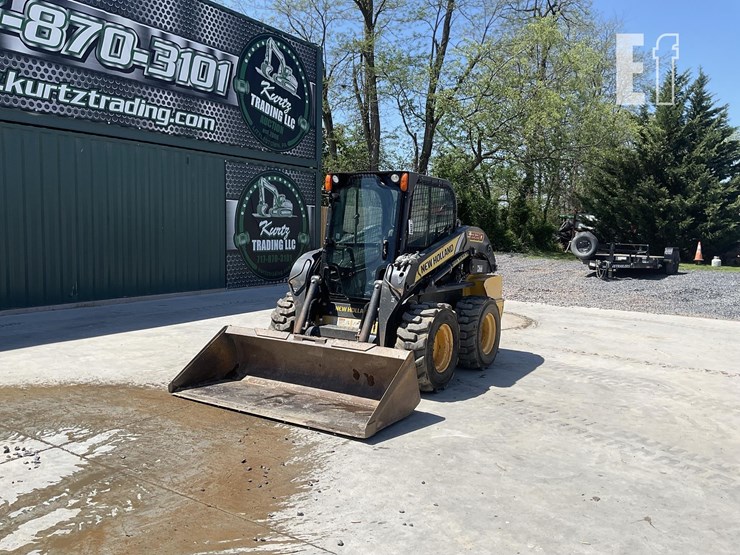 2016-new-holland-l220-image-8
