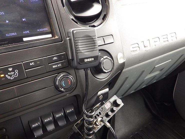 2015-ford-f550-image-43