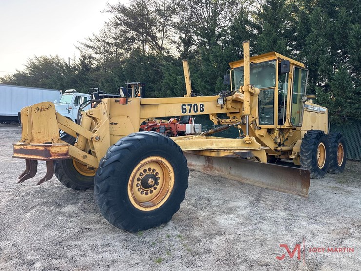 1993-deere-670b-image-5