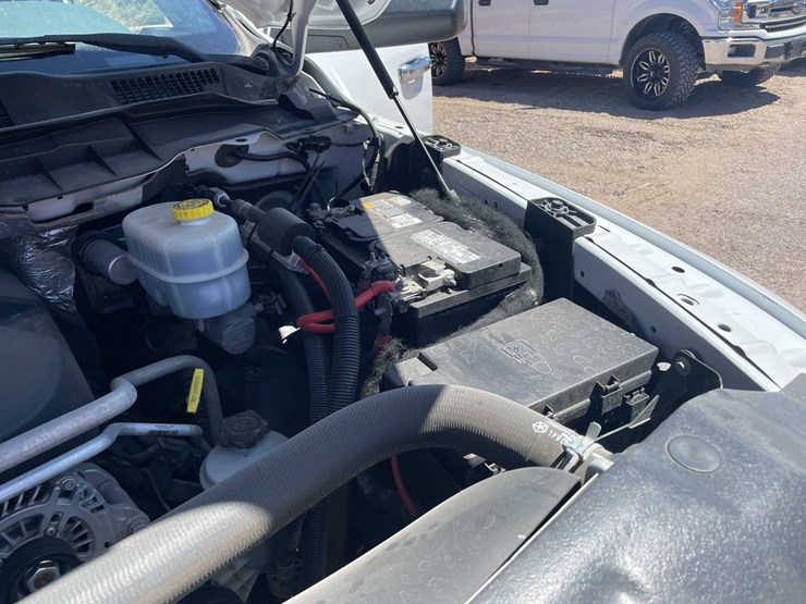 2016-dodge-2500-image-95