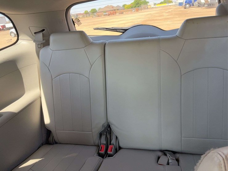 2017-buick-enclave-image-12