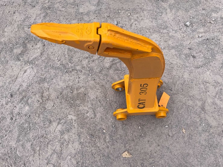 2026-caterpillar-305-image-1