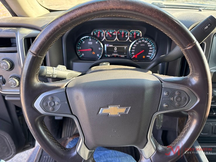 2017-chevrolet-1500-image-34