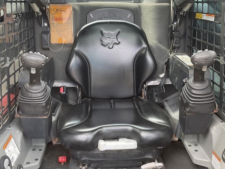 2019-bobcat-s850-image-11