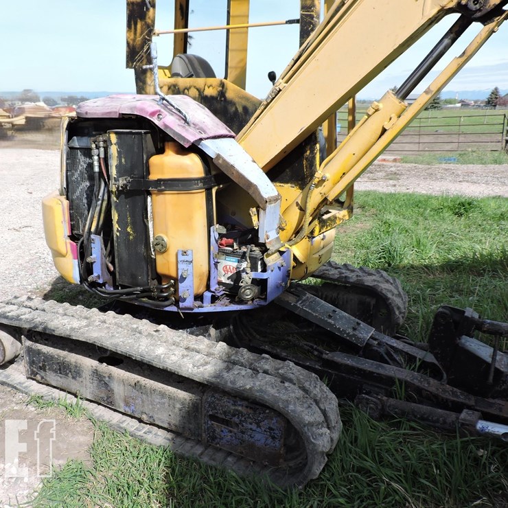 KOMATSU PC38UU