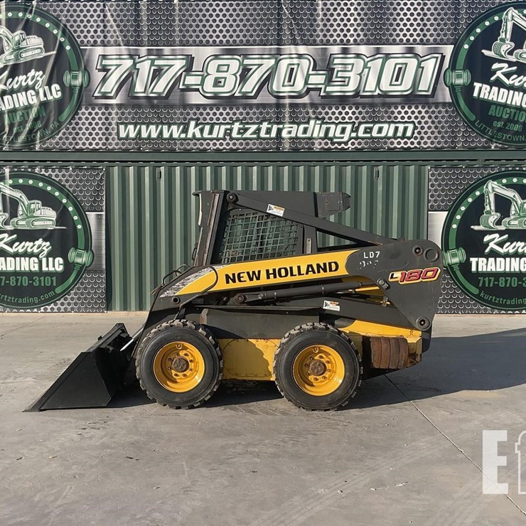 2009 NEW HOLLAND L180