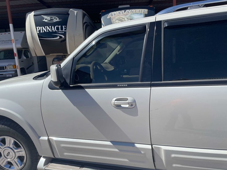 2006-ford-expedition-limited-image-17
