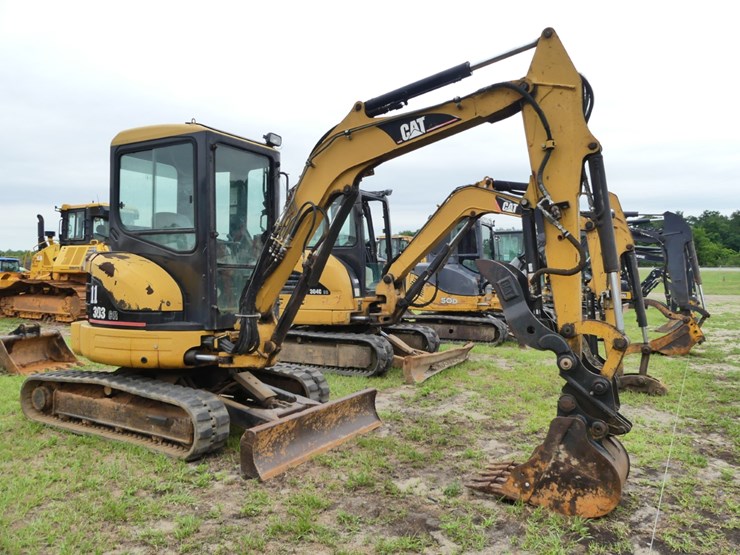 2005-caterpillar-303-image-2