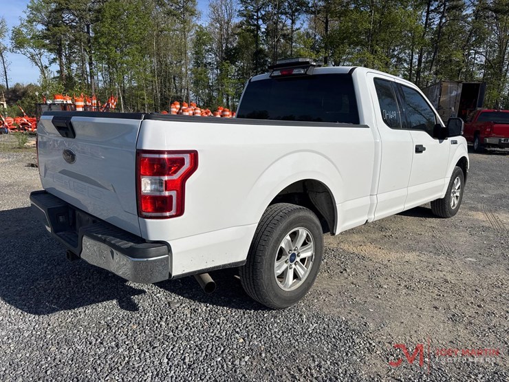 2018-ford-f150-xlt-image-3