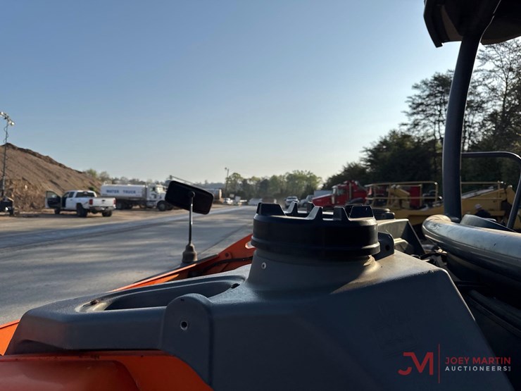 2019-hamm-hd+120i-double-drum-roller-image-7