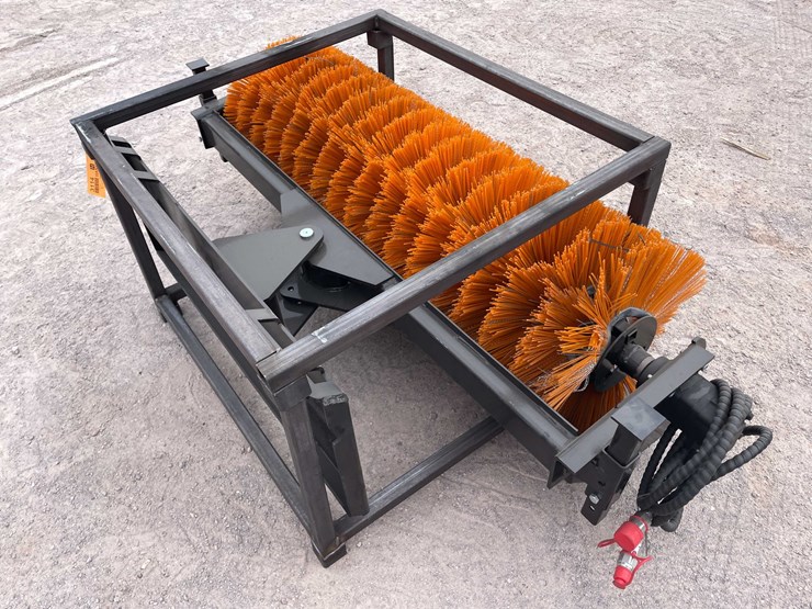#3114-•-unused-2026-skid-steer-sweeper-image-3