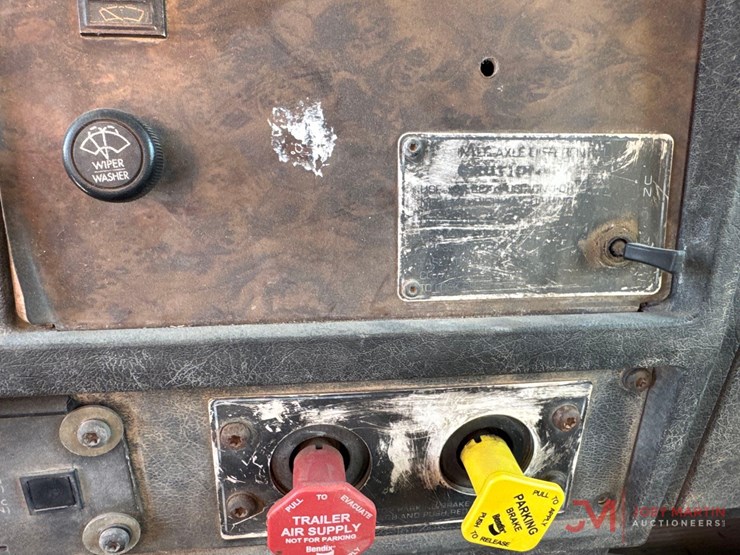 1993-kenworth-t800-image-38