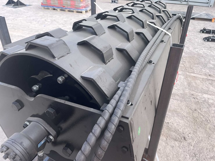 #3113-•-unused-2026-skid-steer-vibratory-roller-image-4
