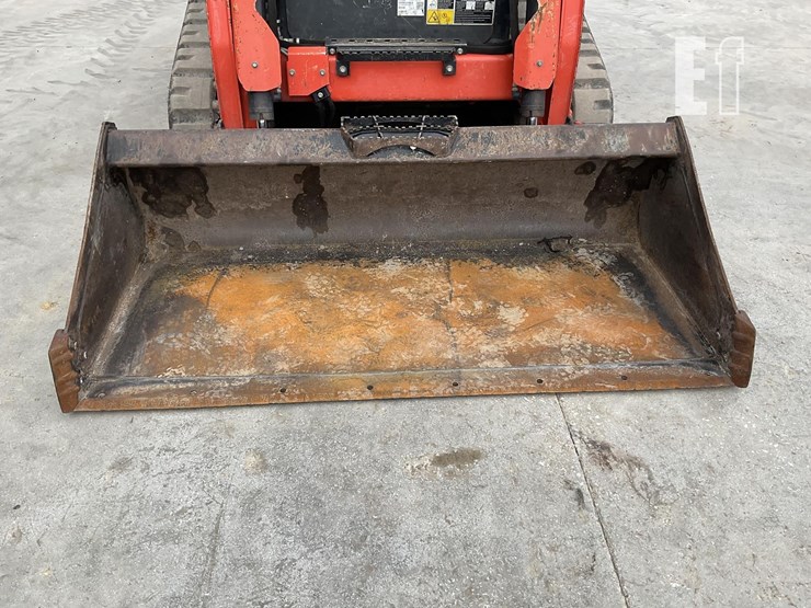 2023-kubota-svl75-3-image-11