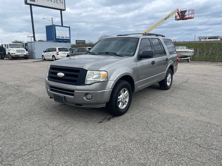 2008-ford-expedition-xlt-image-1