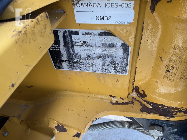 2023-deere-35g-image-21