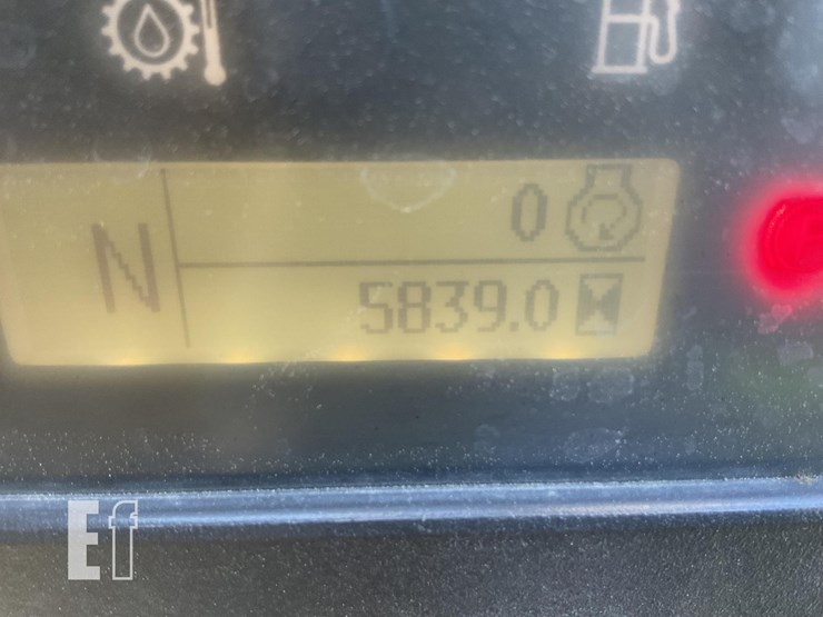 2016-deere-310sl-image-15