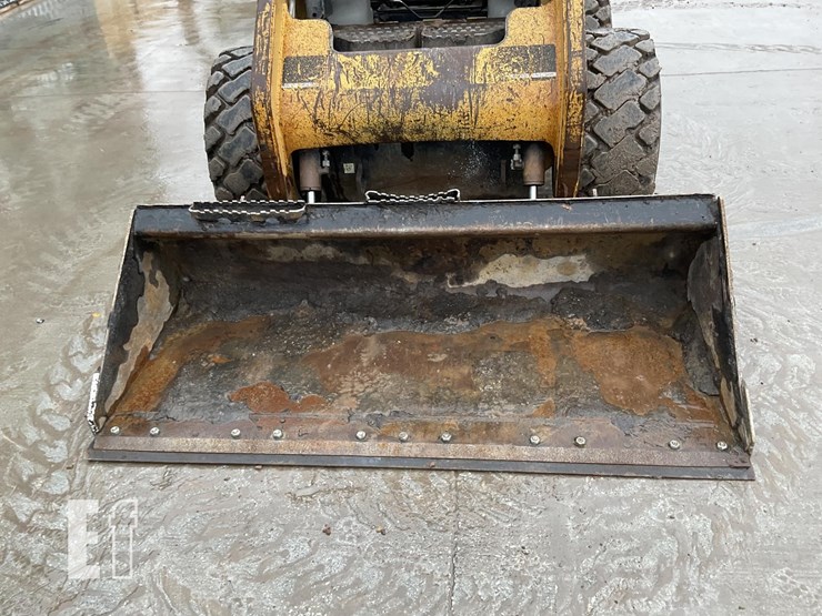 2006-caterpillar-242b-image-9
