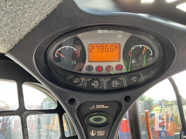2016-bobcat-t650-image-18