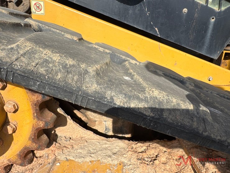 2015-caterpillar-279d-image-14