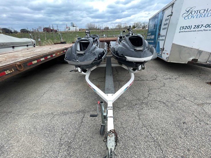#1490-•-double-pwc-shorelander-trailer-&-waverunners-image-49