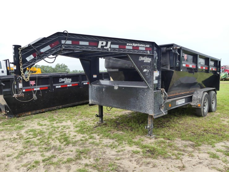 2022-pj-trailers-7'x16'-rollster-image-3