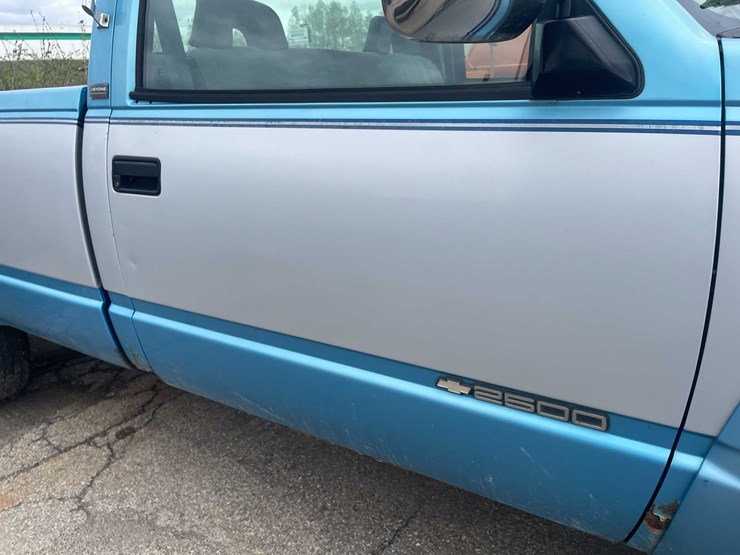 #1476-•-1993-chevy-3/4-ton-truck-(has-wi-title)(of)-image-15