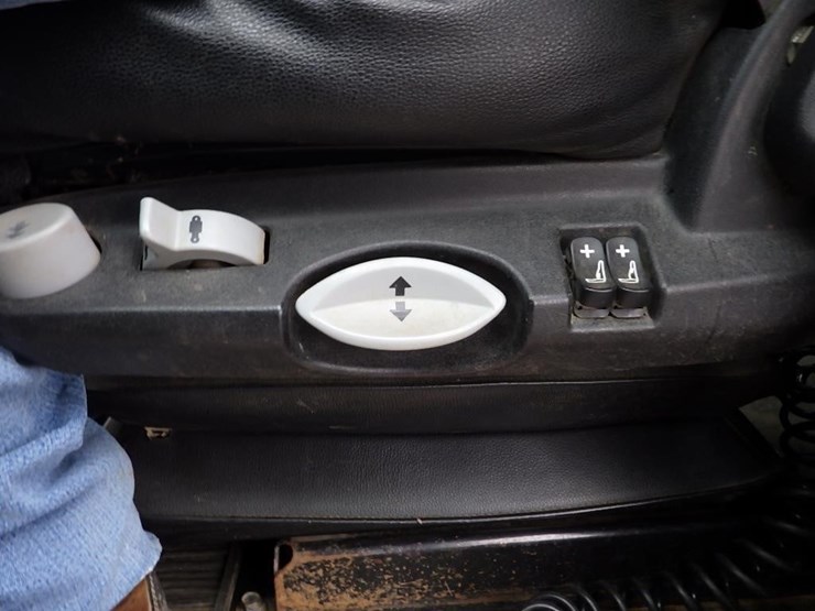2017-kenworth-t800-image-88