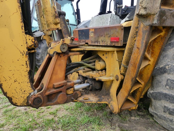 caterpillar-416b-image-9