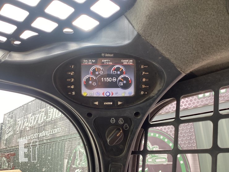 2015-bobcat-s650-image-17