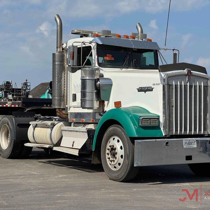 2002 KENWORTH W900