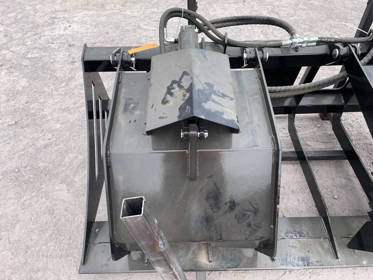 #3117-•-unused-2026-skid-steer-hollow-wood-grabber-image-12