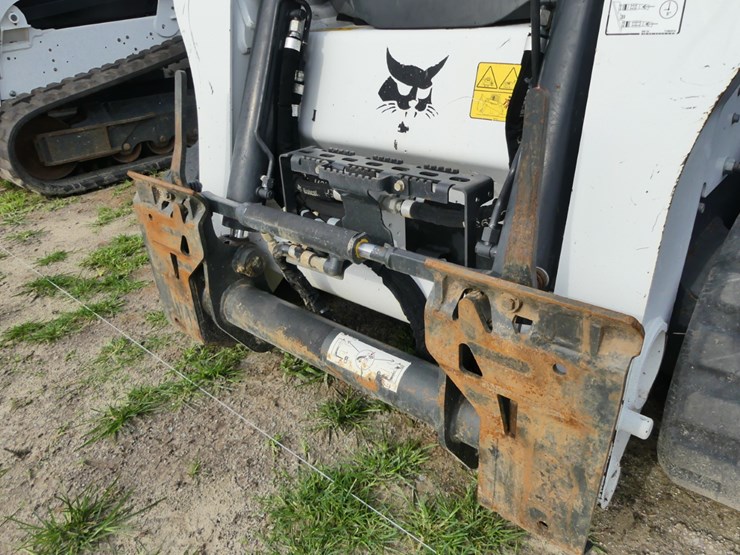 2023-bobcat-t770-image-10