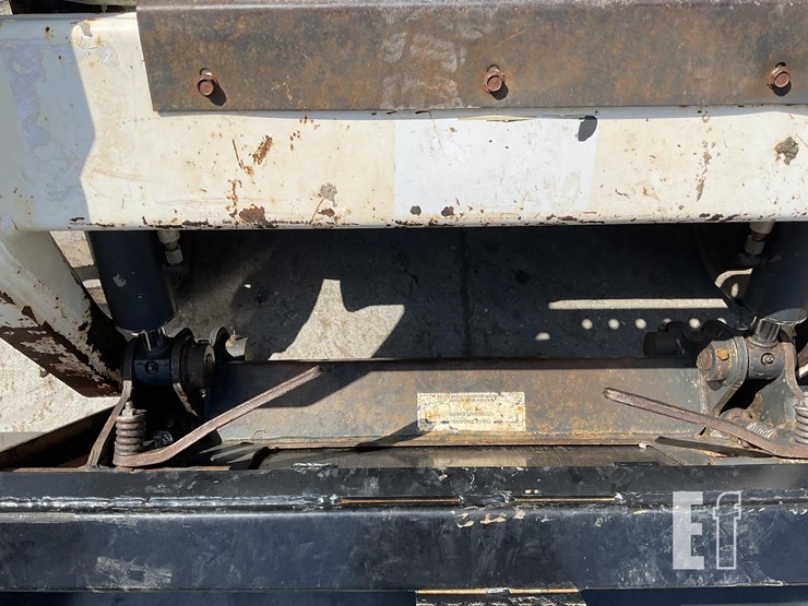 2005-bobcat-t190-image-12