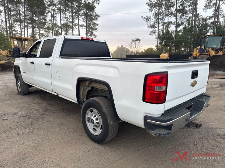 2015-gmc-2500-image-3