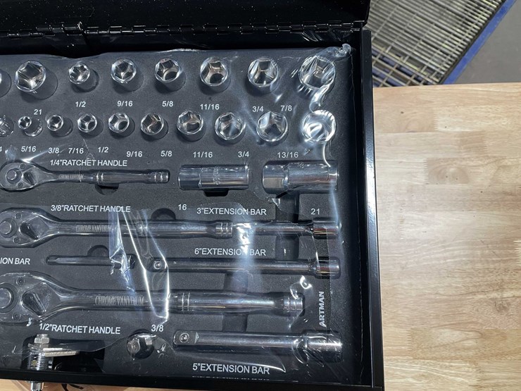 #2553-•-new-tool-box-with-439-piece-set-(cw)-image-14