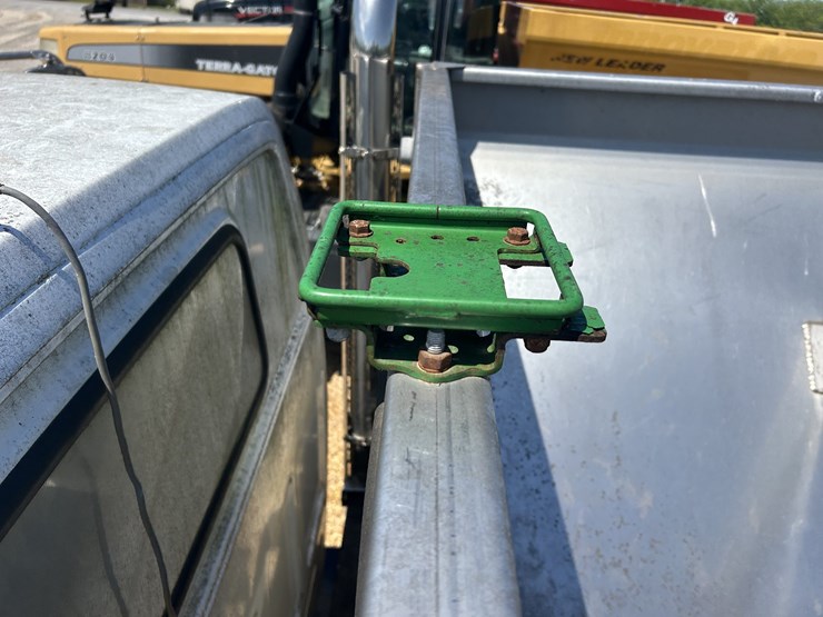 chevy-top-kick-spreader-truck-image-27