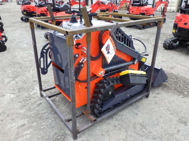 2026-tpm-t460-skid-steer-tracked-loader-image-3