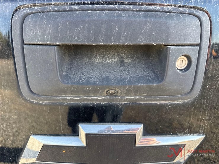 2017-chevrolet-1500-image-14