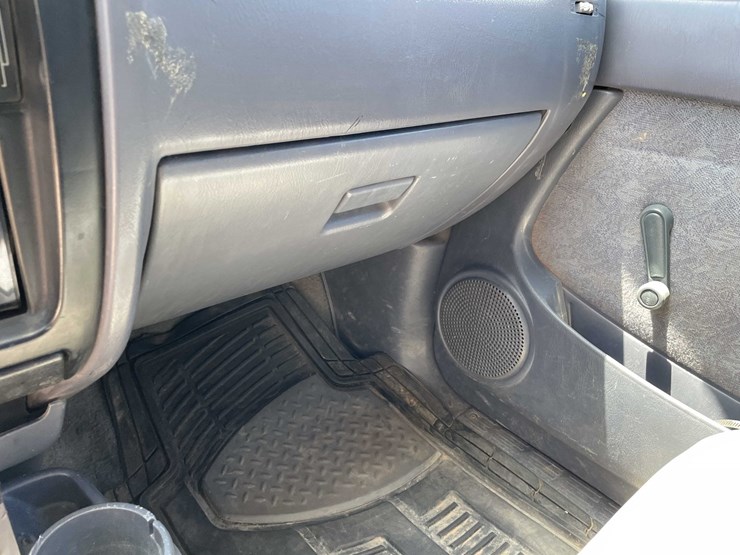 2000-toyota-tacoma-image-63