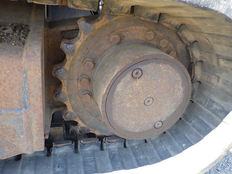 2012-john-deere-60d-image-36