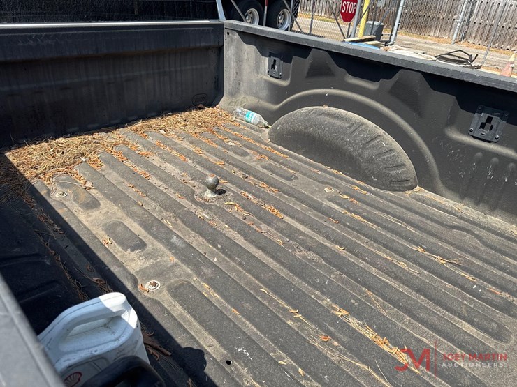 2017-ford-f250-xl-image-10