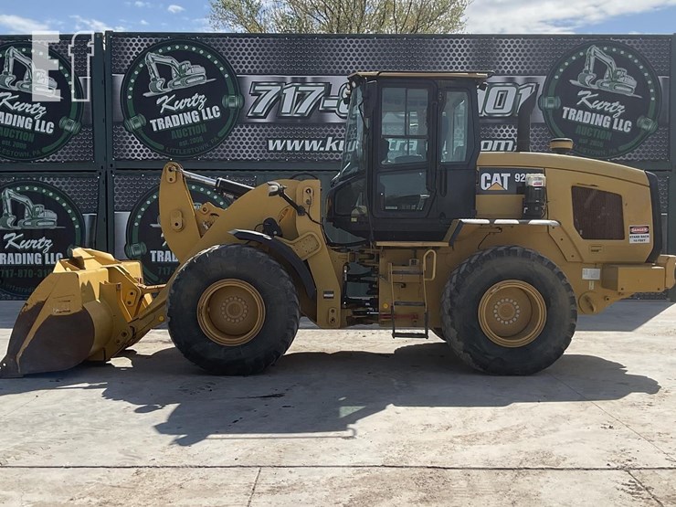 2017-caterpillar-926m-image-1