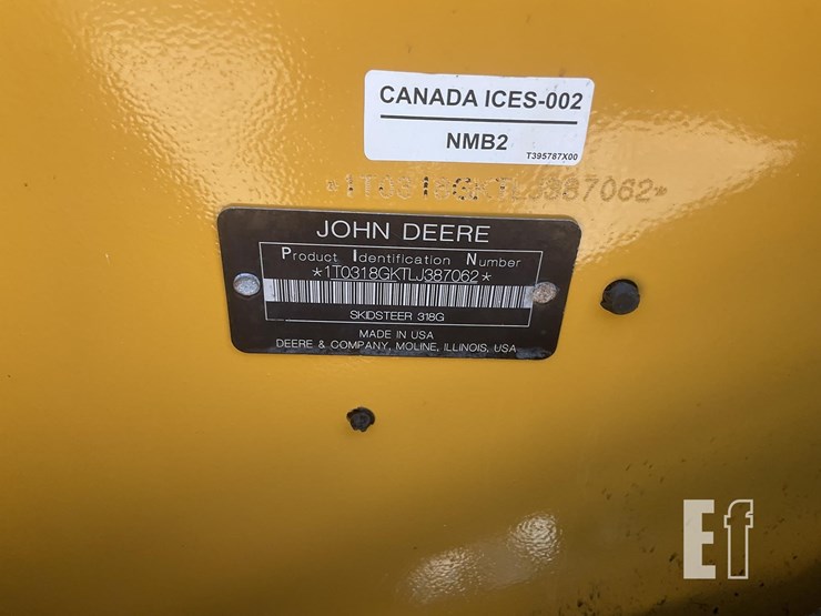 2021-deere-318g-image-19