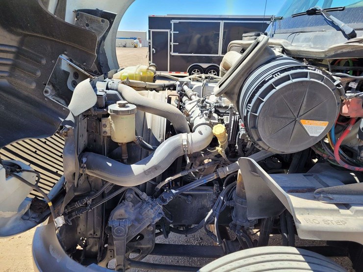 2013-international-prostar-image-23