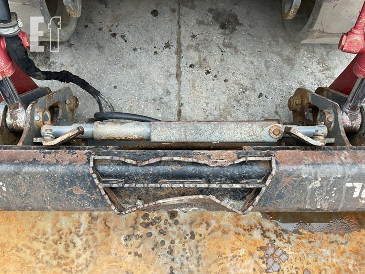 2019-takeuchi-tl10v2-image-12