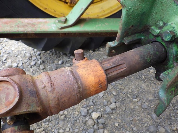 john-deere-b-image-12